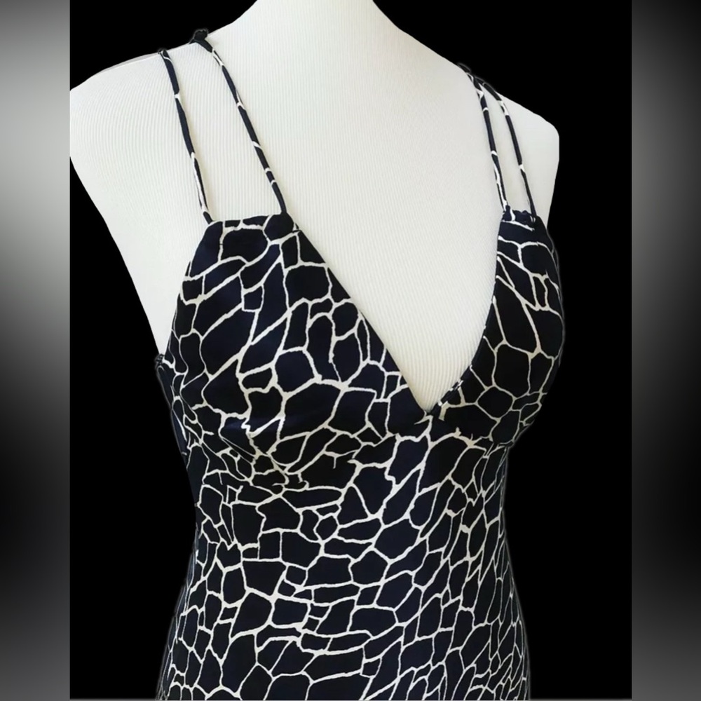Y2K Guess Collection size 0 Chic Black and White Patterned Dress - Picture 3 of 5